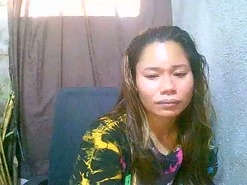 Sweeetgurll online show from June 4, 2026, 1:43 am