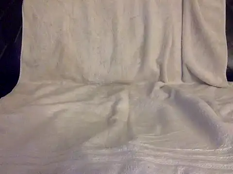 Zluxx online show from October 9, 2025, 1:06 am