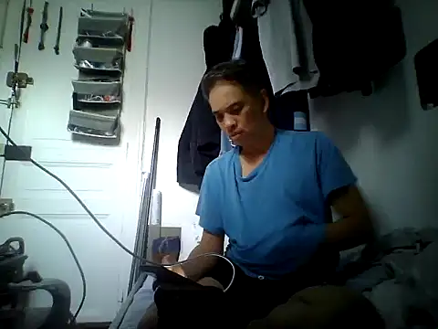 masculado69 online show from November 12, 2025, 1:15 pm