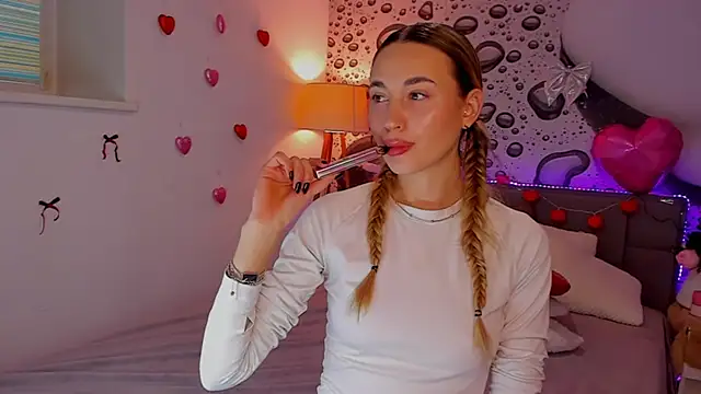 AlexaWilds online show from February 12, 2026, 1:44 pm