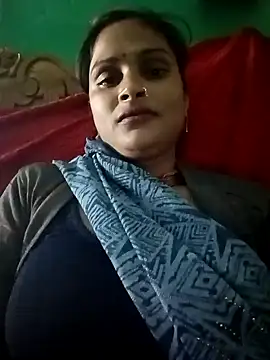 Sapna9685 online show from October 13, 2025, 2:40 pm