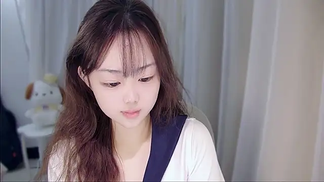 YUANYUAN-A online show from December 18, 2025, 11:36 am