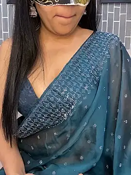 Riya-6969 online show from April 1, 2026, 9:01 pm