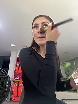 Snapshot of Isabellaa_Palacios chatting on June 16, 2026, 12:27 pm Isabellaa Palacios online show from June 16, 2026, 12:27 pm