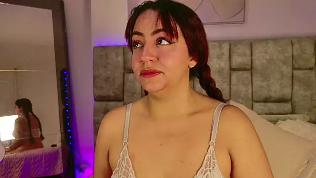 DaniniAnderson online show from April 14, 2026, 1:21 am