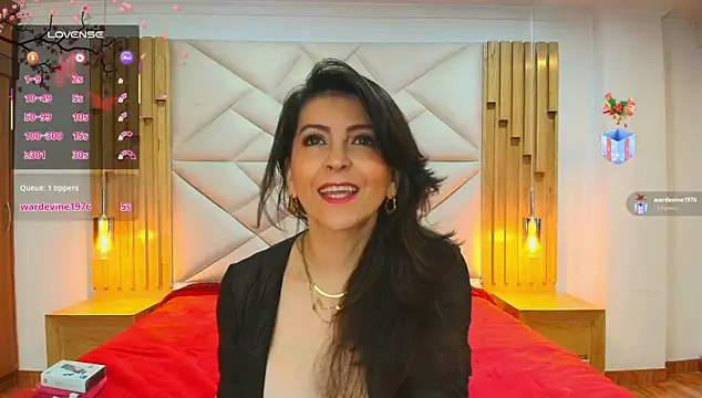 allie pearl online show from December 1, 2025, 12:06 pm