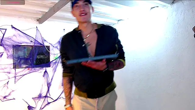 Samms777exotic online show from October 16, 2025, 12:52 am