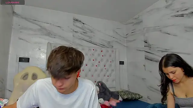 Ari and Storm online show from June 16, 2026, 2:17 pm