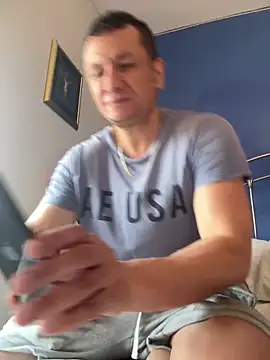 Snapshot of stevo170t chatting on May 8, 2026, 2:21 pm stevo170t online show from May 8, 2026, 2:21 pm