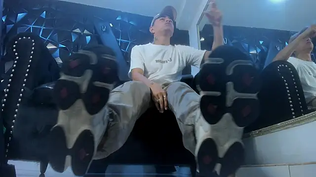 LiamDeep online show from March 23, 2026, 8:08 pm