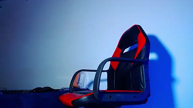 rowanbigboy23 online show from December 16, 2025, 2:16 am