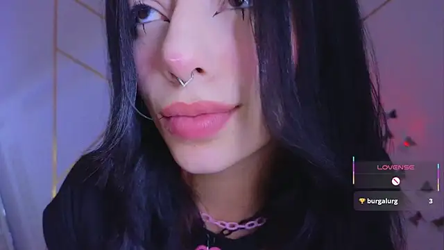 Hollyxx  online show from November 6, 2025, 1:59 pm