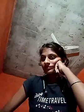 Snapshot of Jyoti_thakurr chatting on October 7, 2025, 8:43 pm Jyoti thakurr online show from October 7, 2025, 8:43 pm