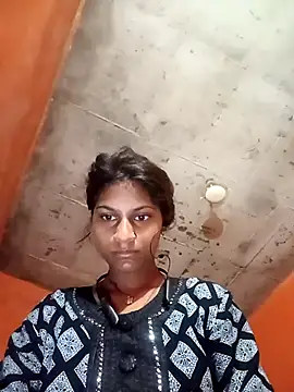 Snapshot of Jyoti_thakurr chatting on September 22, 2025, 11:44 pm Jyoti thakurr online show from September 22, 2025, 11:44 pm