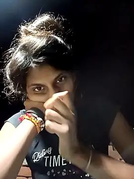 Snapshot of Jyoti_thakurr chatting on September 10, 2025, 6:40 pm Jyoti thakurr online show from September 10, 2025, 6:40 pm