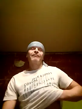 Kuba Gd online show from October 21, 2025, 12:04 pm