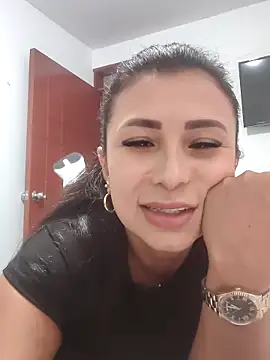 mia mancinii online show from June 5, 2026, 6:02 pm