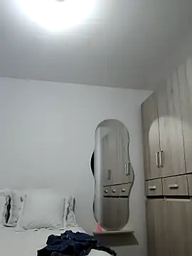 mia mancinii online show from March 29, 2026, 5:14 pm