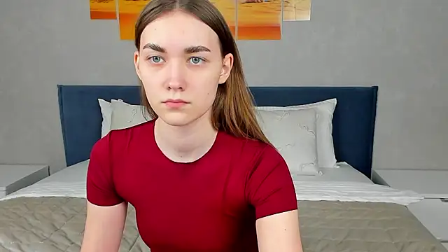 AmadaReine online show from February 7, 2026, 4:04 pm