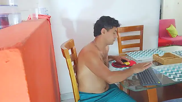 Nicolletorres2 online show from February 10, 2026, 3:11 pm