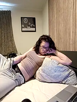 Snapshot of JezebelDutch chatting on April 16, 2026, 10:49 am JezebelDutch online show from April 16, 2026, 10:49 am