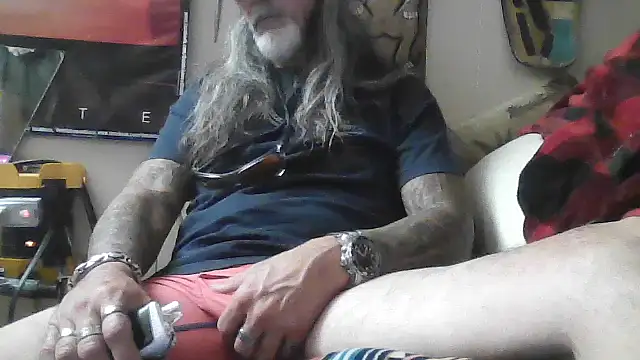 crassanova online show from February 19, 2026, 9:50 am