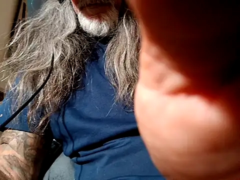 crassanova online show from December 15, 2025, 12:38 am