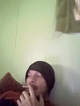 Poundtown1226 online show from February 20, 2026, 8:22 pm