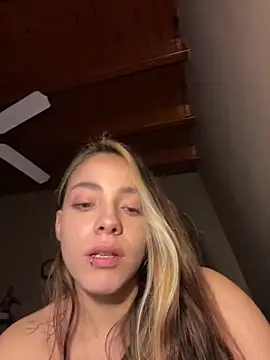 Snapshot of Marquis77 chatting on September 15, 2025, 8:31 pm Marquis77 online show from September 15, 2025, 8:31 pm