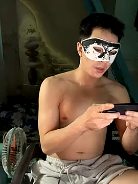 anhkiet huang online show from November 1, 2025, 4:56 pm