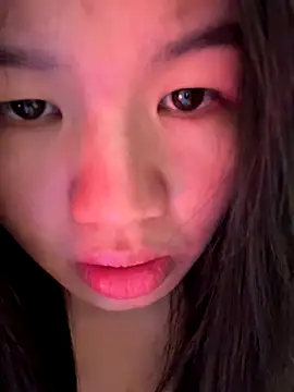 xiaoxun520 online show from November 11, 2025, 12:11 pm