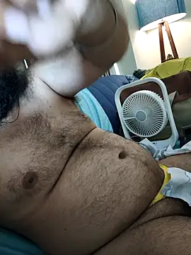 Snapshot of Hothunkdelhi chatting on October 28, 2025, 2:34 am Hothunkdelhi online show from October 28, 2025, 2:34 am