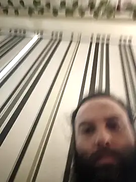 Snapshot of Hothunkdelhi chatting on October 23, 2025, 2:32 am Hothunkdelhi online show from October 23, 2025, 2:32 am