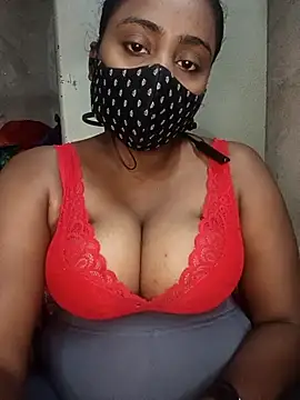 Snapshot of Schii69 chatting on January 5, 2026, 9:40 pm Schii69 online show from January 5, 2026, 9:40 pm