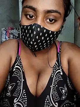 Snapshot of Schii69 chatting on March 2, 2026, 9:33 pm Schii69 online show from March 2, 2026, 9:33 pm