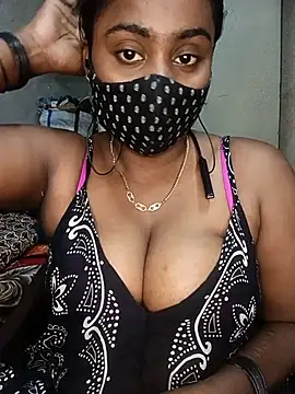 Snapshot of Schii69 chatting on February 24, 2026, 9:04 pm Schii69 online show from February 24, 2026, 9:04 pm