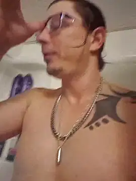 Eyelisss online show from November 25, 2025, 3:34 pm