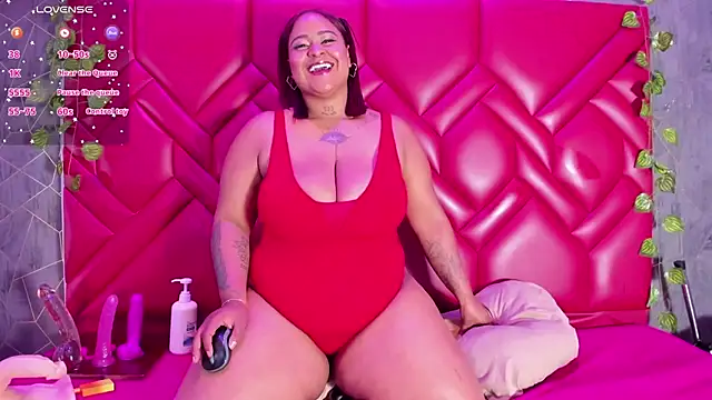 CynthiaGale online show from November 22, 2025, 1:48 am