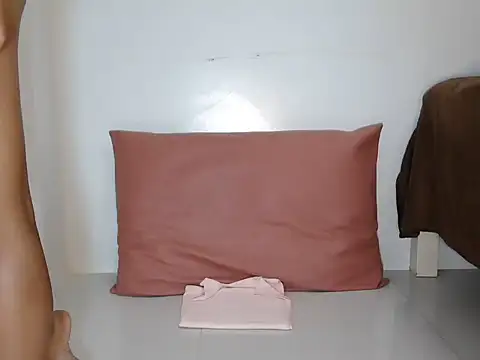 Islandarkgirl online show from October 15, 2025, 1:04 am