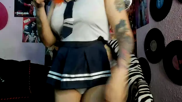 Snapshot of Avril_Maria chatting on February 19, 2026, 7:11 pm Avril Maria online show from February 19, 2026, 7:11 pm