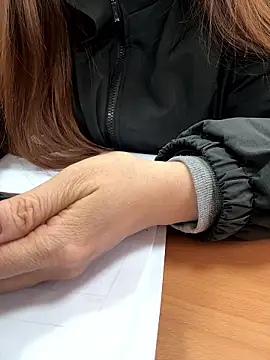 Snapshot of ThuPhuong-Tr chatting on January 9, 2026, 1:12 am ThuPhuong-Tr online show from January 9, 2026, 1:12 am