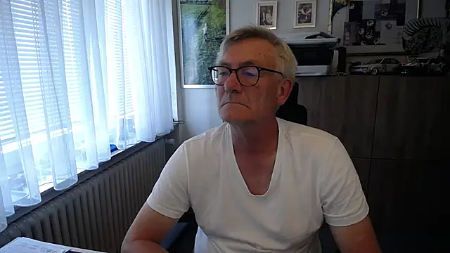 Snapshot of randyandy67 chatting on July 13, 2026, 10:36 am randyandy67 online show from July 13, 2026, 10:36 am