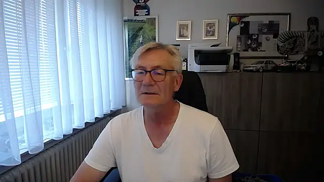 Snapshot of randyandy67 chatting on July 30, 2026, 6:18 pm randyandy67 online show from July 30, 2026, 6:18 pm