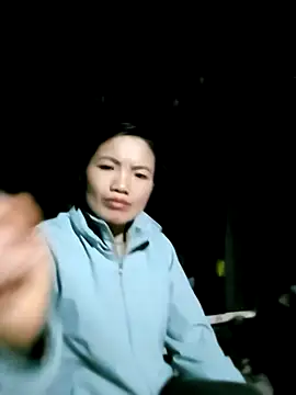 ngan-cute online show from November 2, 2025, 11:32 pm