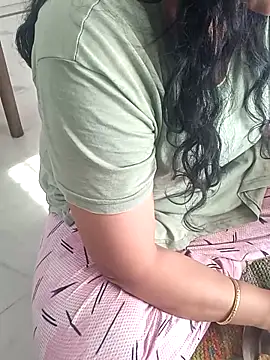 Snapshot of angel_ridhi chatting on November 19, 2025, 7:08 am angel ridhi online show from November 19, 2025, 7:08 am