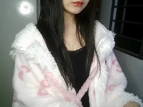 Annabelle-e online show from November 18, 2025, 9:18 pm