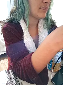 euahotmarii20 online show from October 25, 2025, 5:28 am