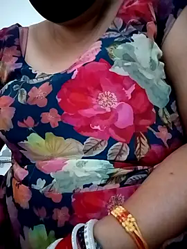 Rakhi sawant143 online show from September 26, 2025, 9:49 am