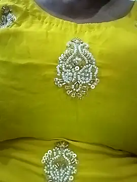 Rakhi sawant143 online show from September 28, 2025, 2:57 pm