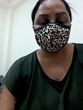 Rakhi sawant143 online show from March 28, 2026, 2:56 am